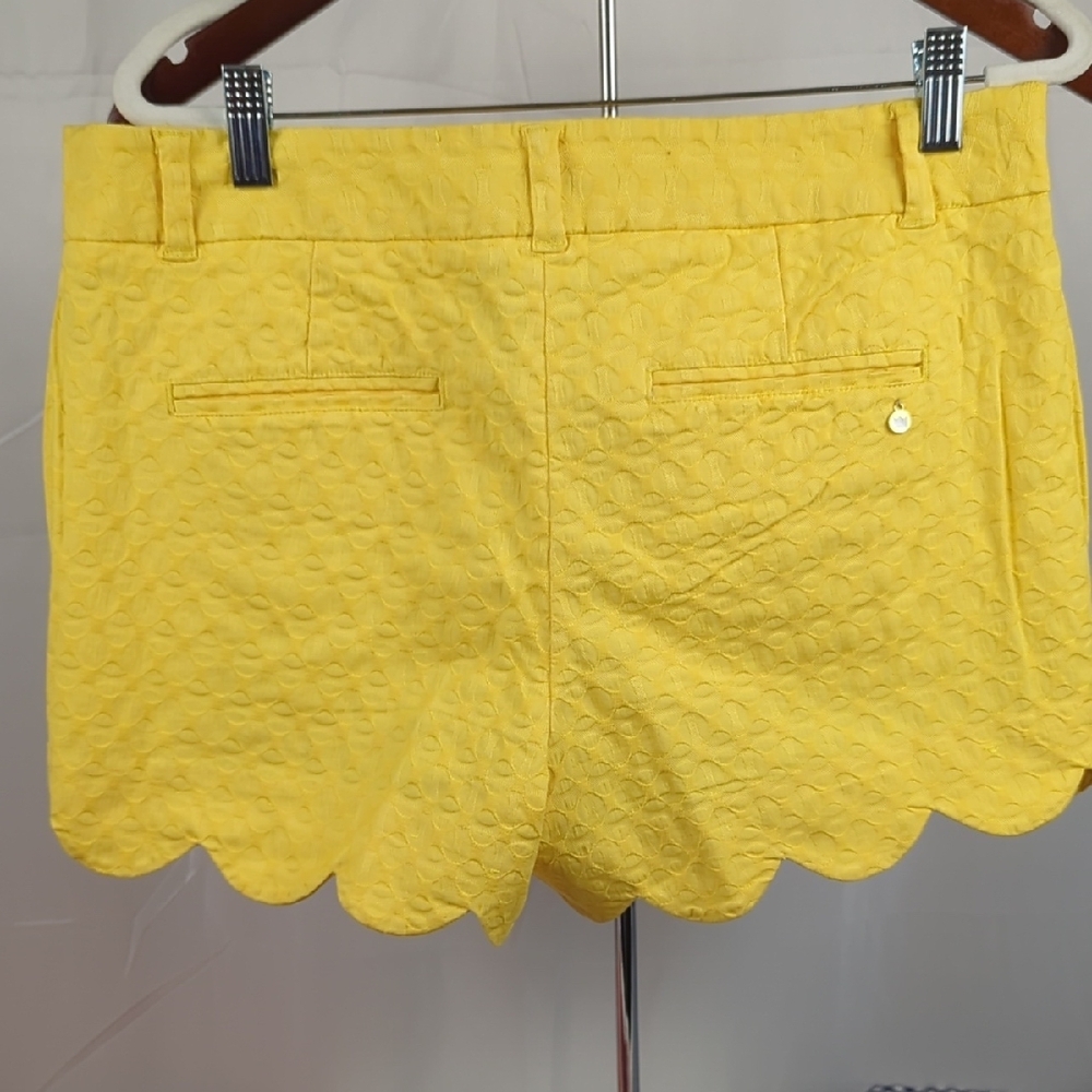 Crown & Ivy Yellow Scalloped High Waist Shorts - Picture 3 of 3